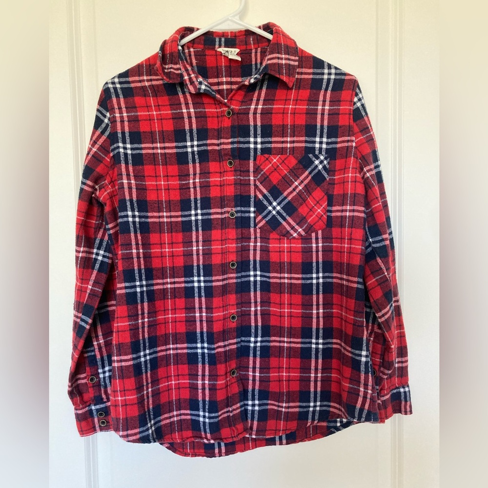 4/$25 Forever 21 Red Plaid Button Down Shirt size Small